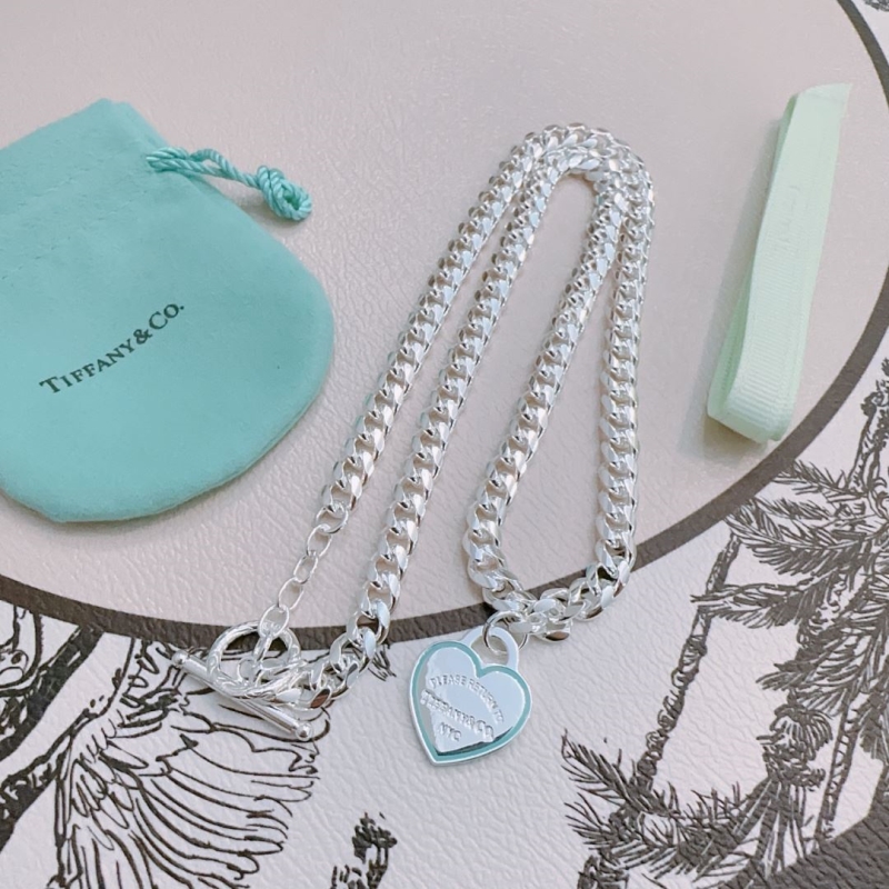 T*f*ny necklaces